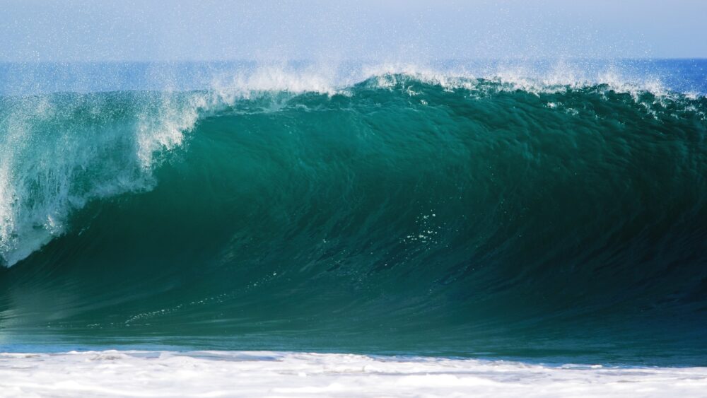 New clean energy tech extracts twice the power from ocean waves